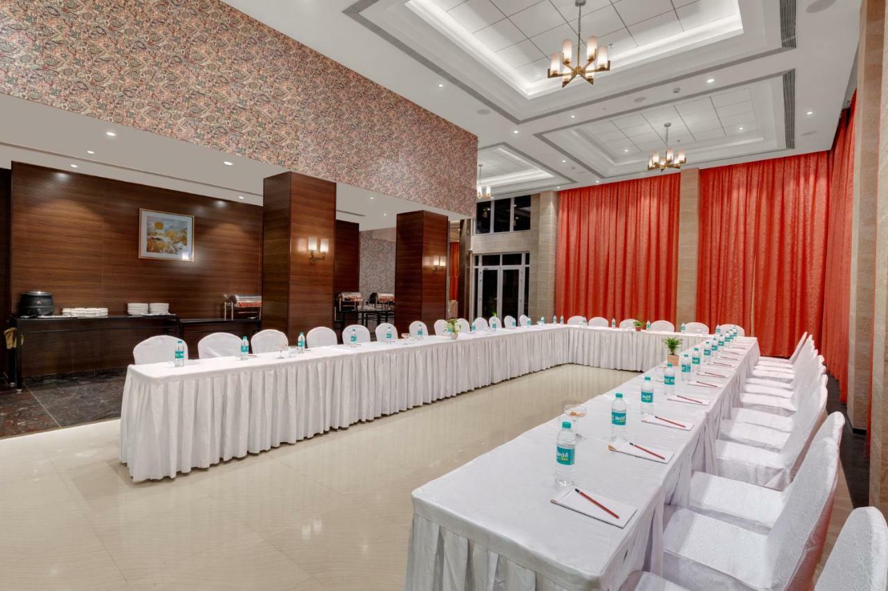 The Fern Residency, Satara Maharashtra Hotel Eksteriør billede